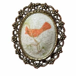 Vintage Cardinal Bird Cameo Brooch Gold Tone Filigree Textured Nature Pin Decor